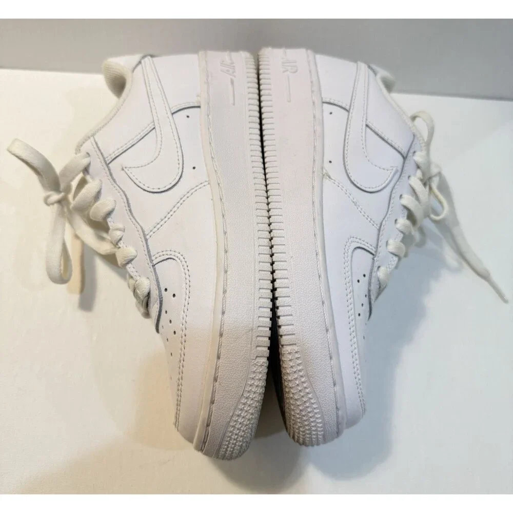 Nike Air Force 1 LE GS Size Youth 4.5Y Triple White DH2920-111 Sneakers Shoes